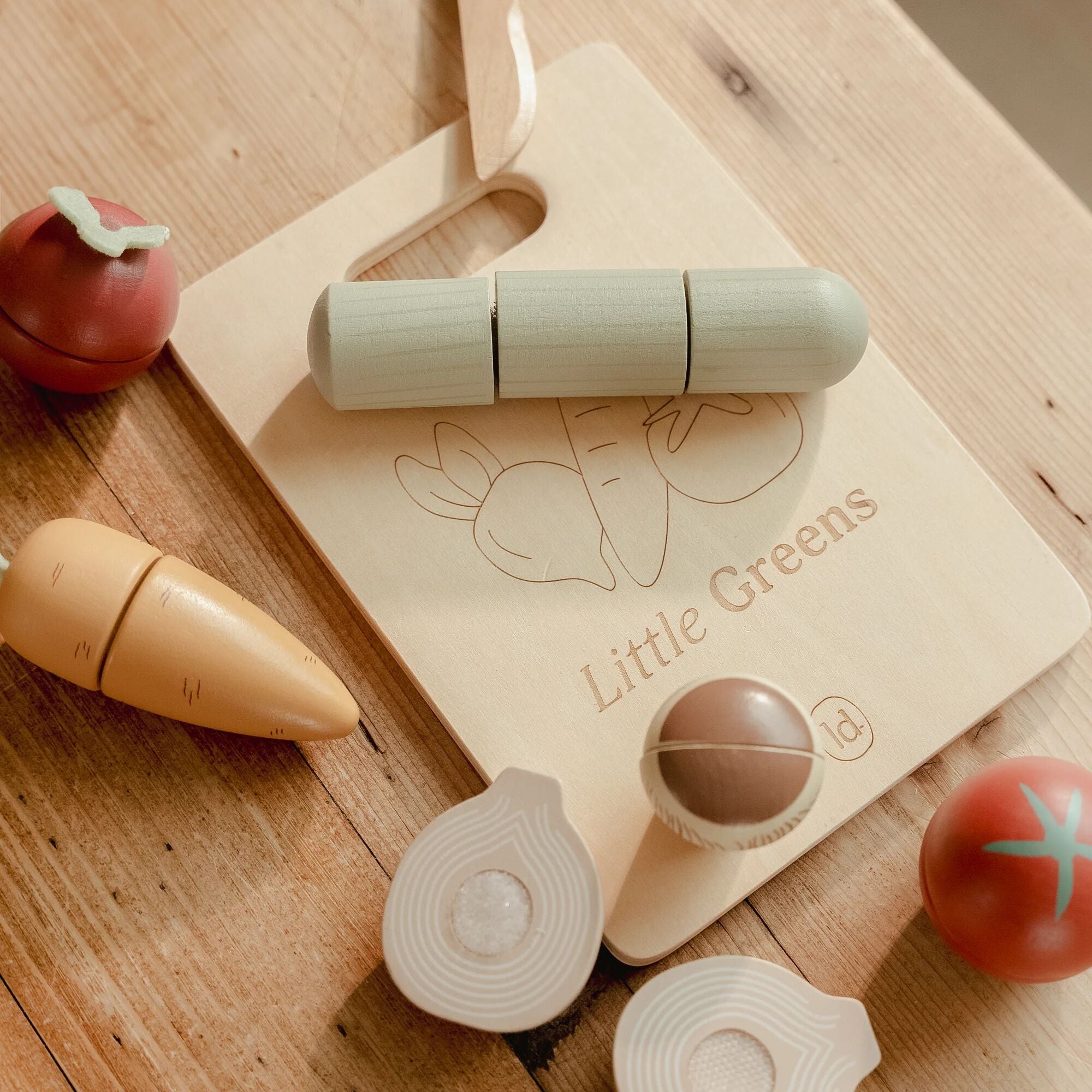 Little Dutch Wooden Slicing Vegetables