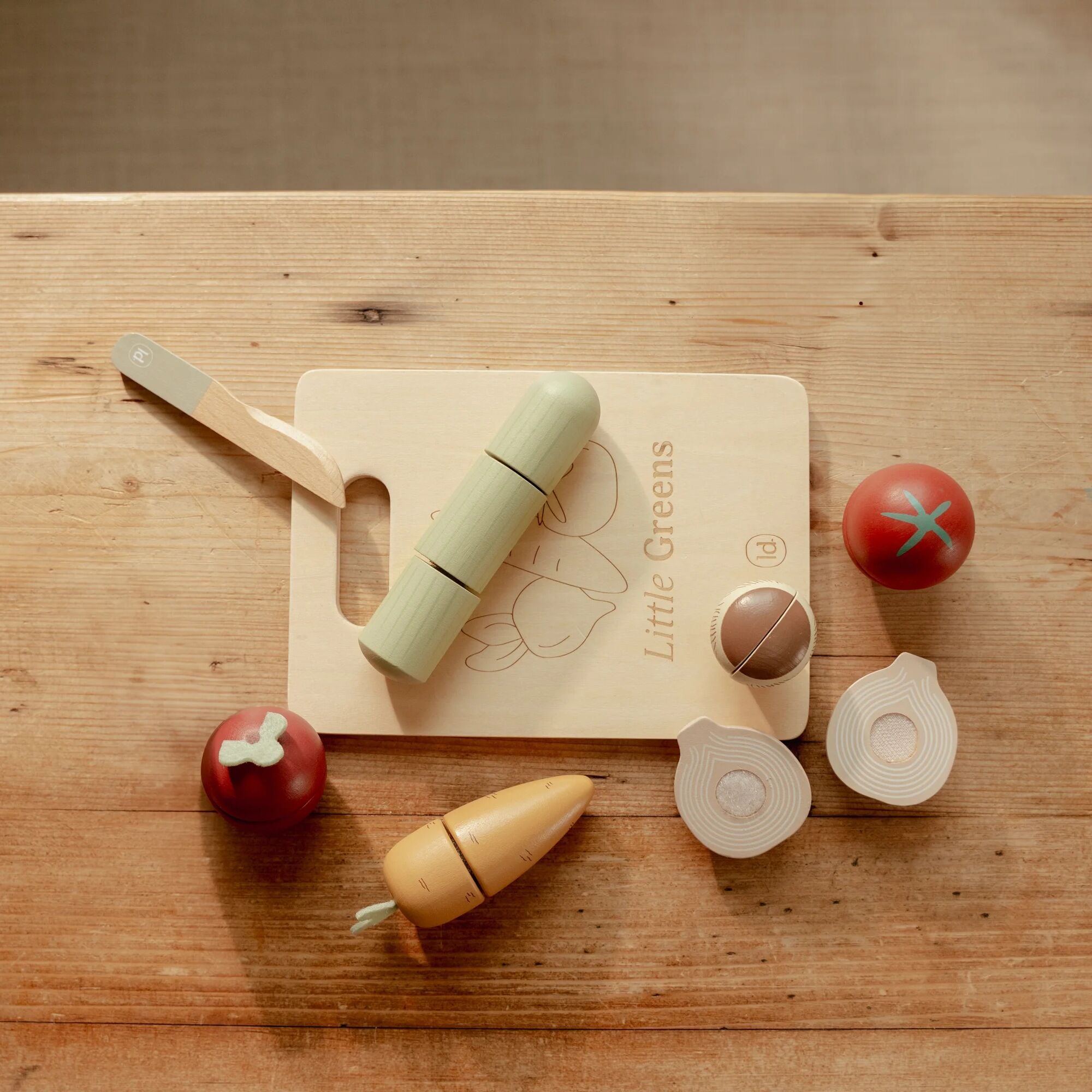 Little Dutch Wooden Slicing Vegetables