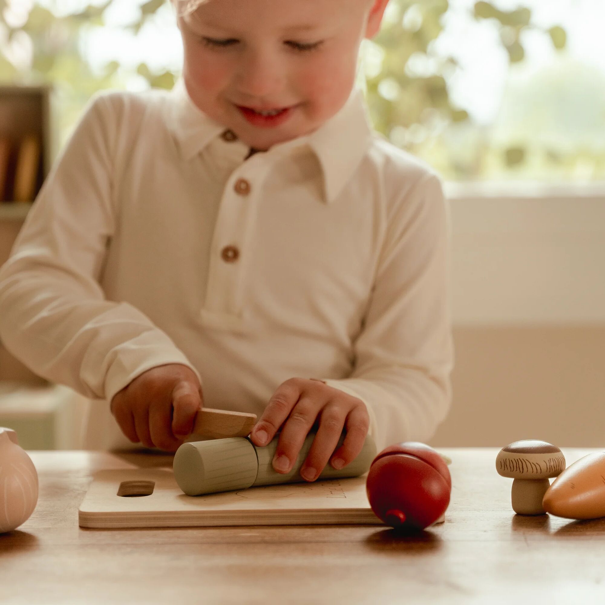 Little Dutch Wooden Slicing Vegetables