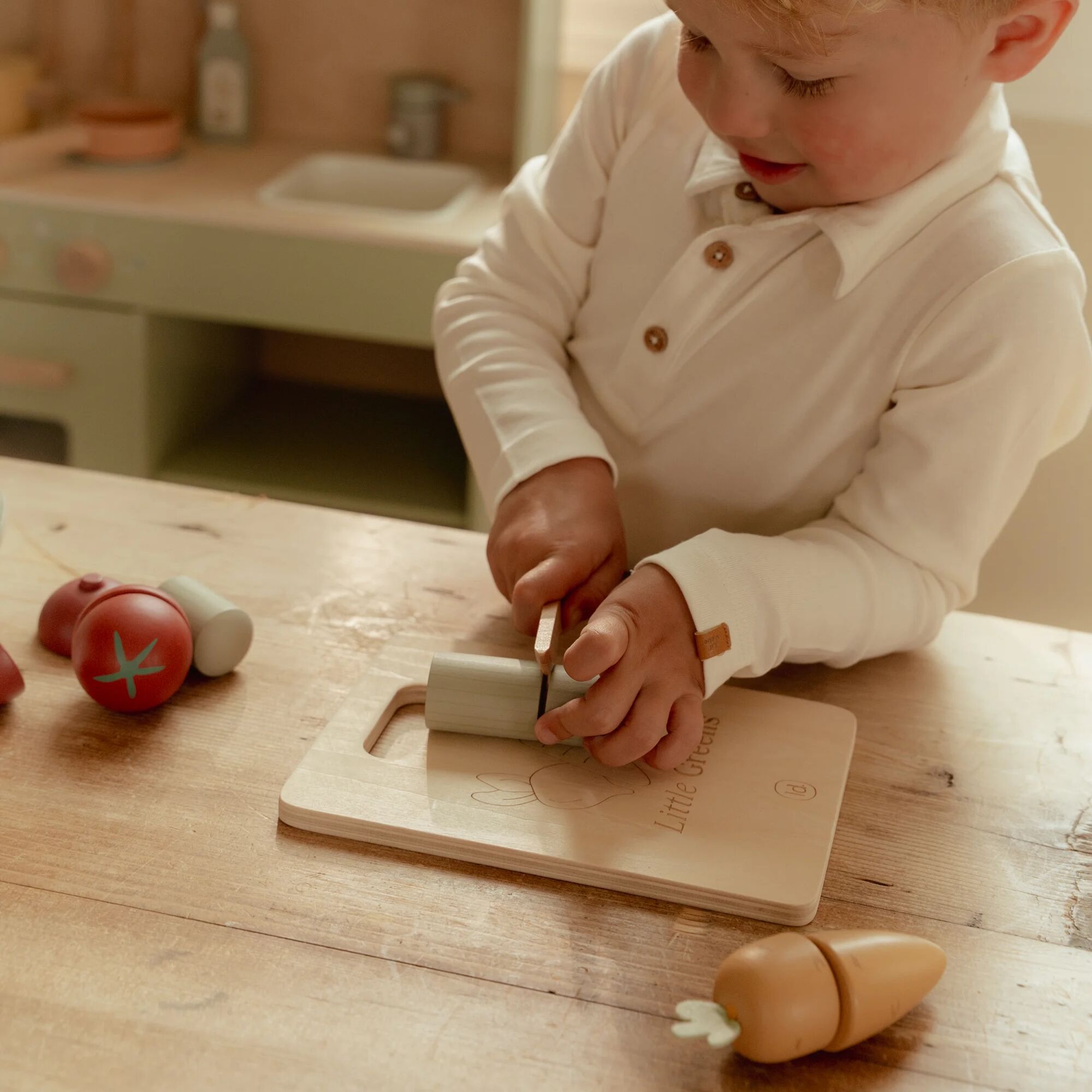 Little Dutch Wooden Slicing Vegetables