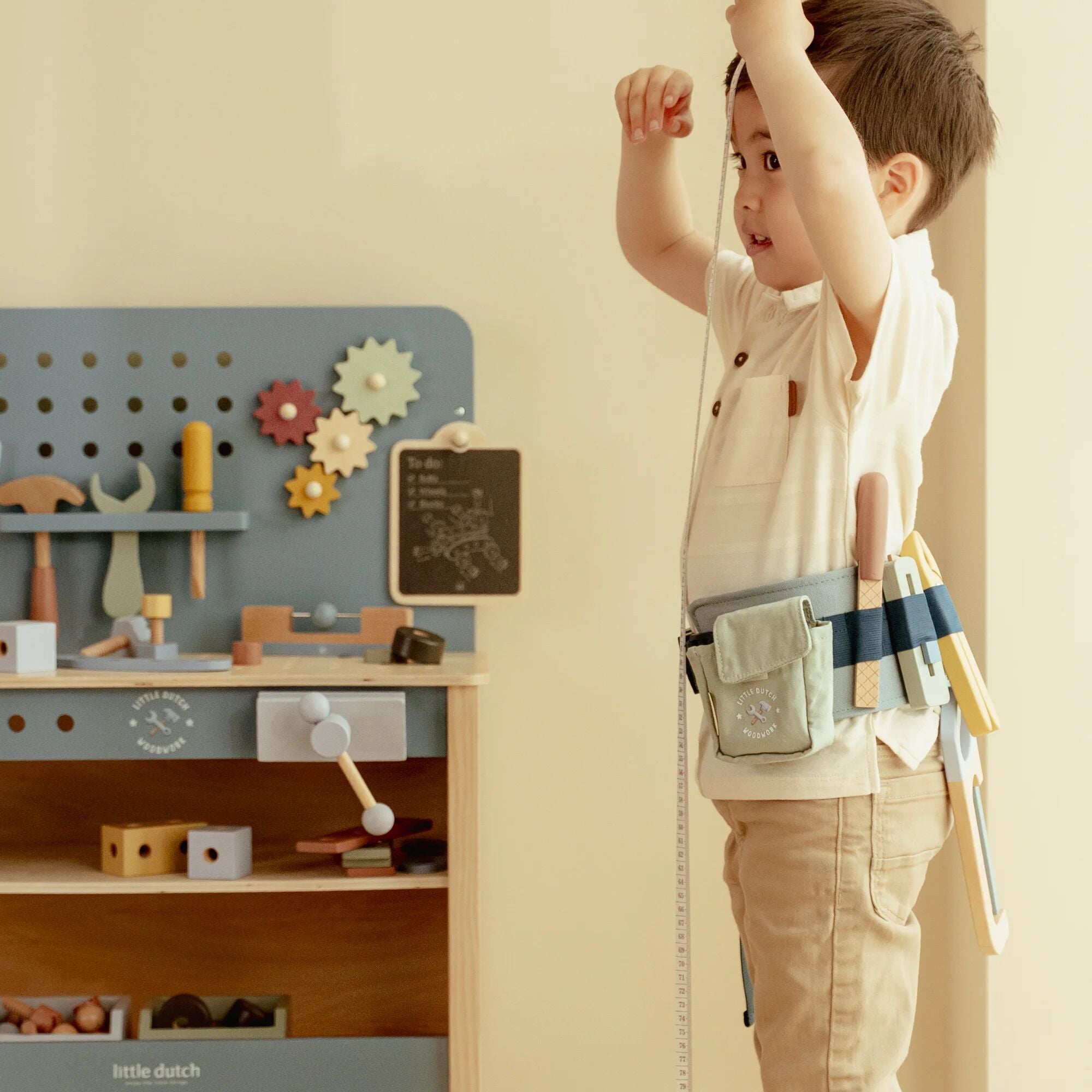 Little Dutch Wooden Workbench