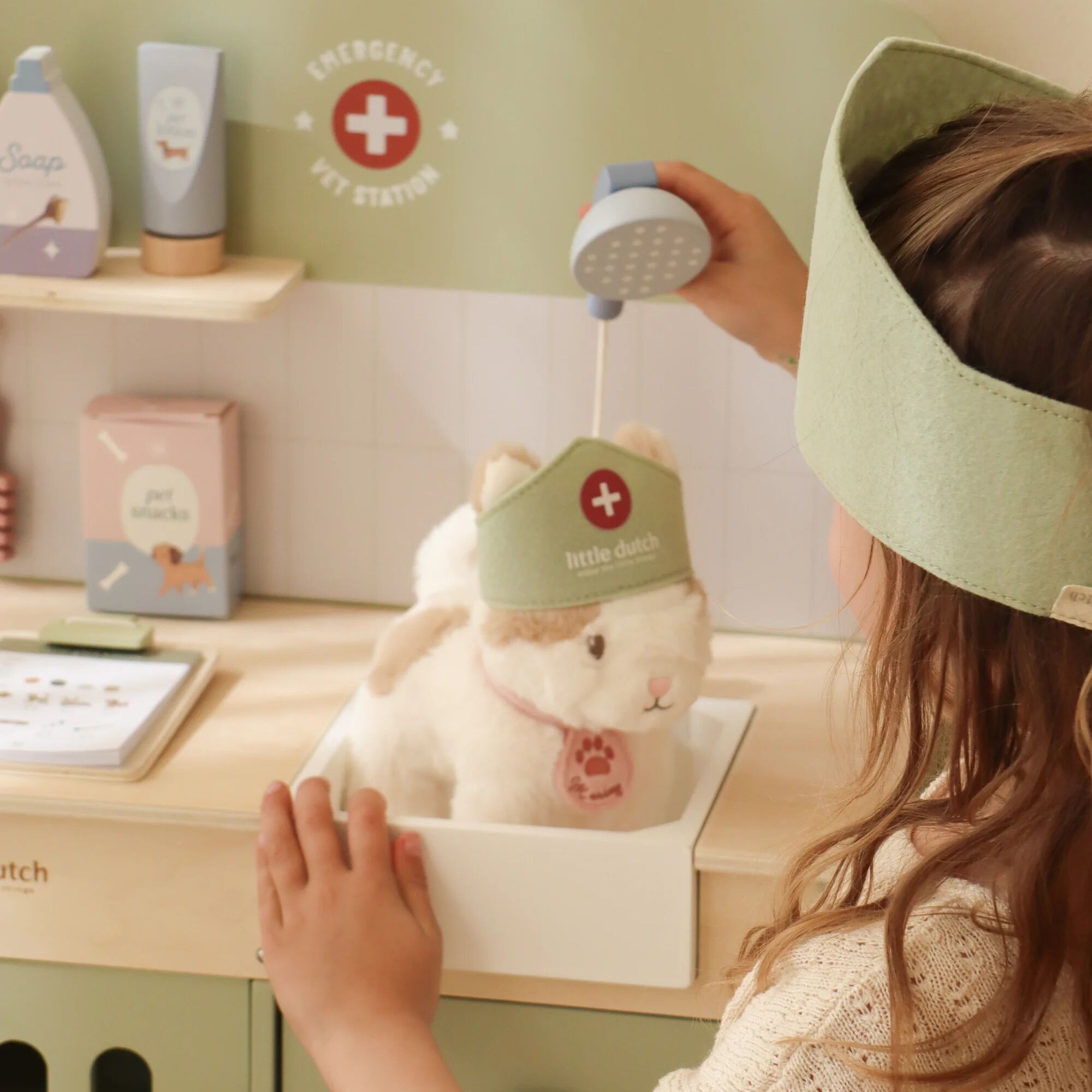Little Dutch Wooden Veterinary Practice