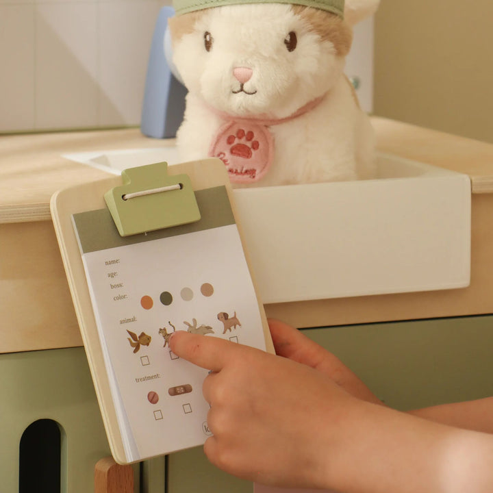 Little Dutch Wooden Veterinary Practice