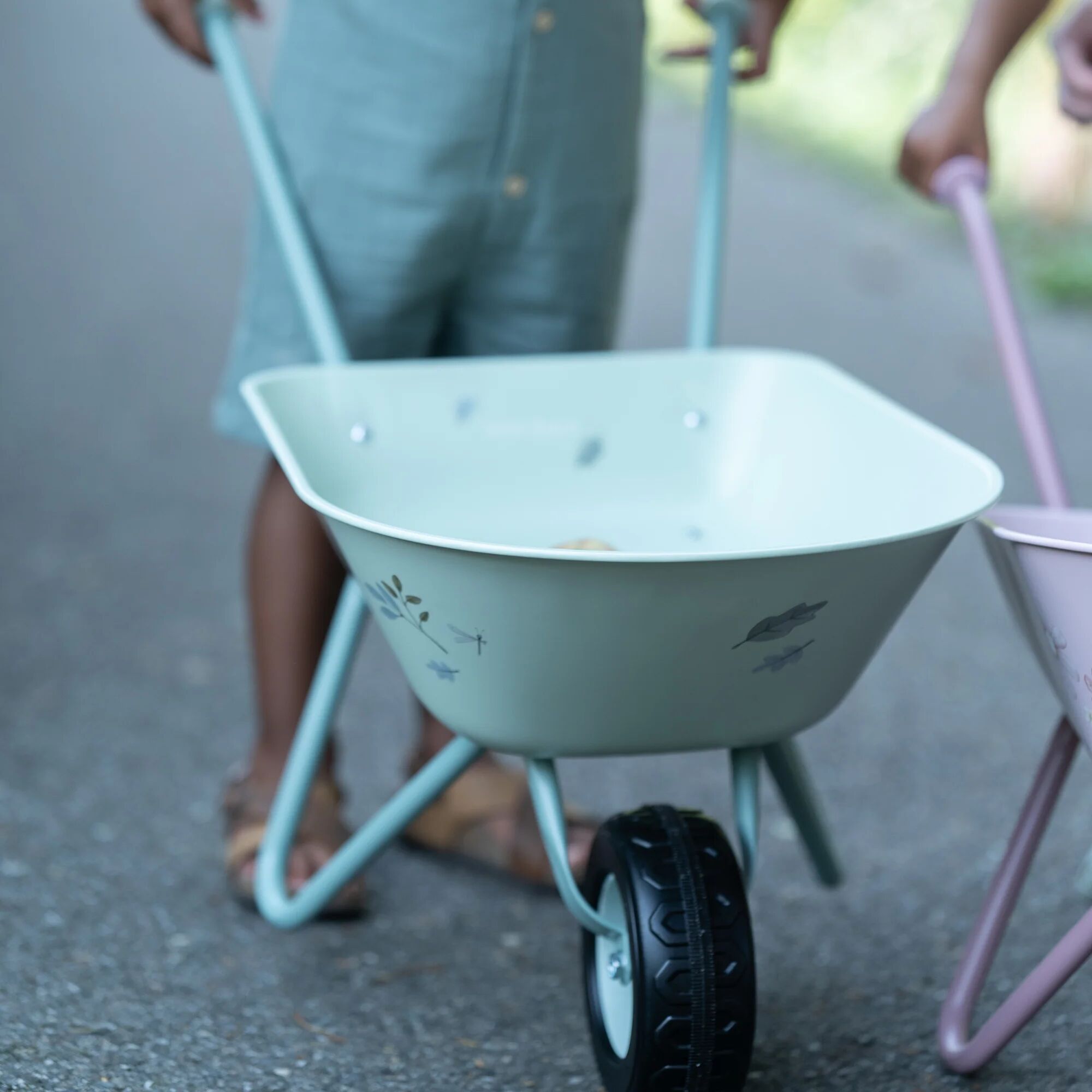 Little Dutch Wheelbarrow – Forest Friends