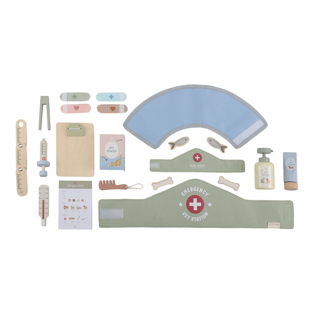 Little Dutch Wooden Veterinary Practice