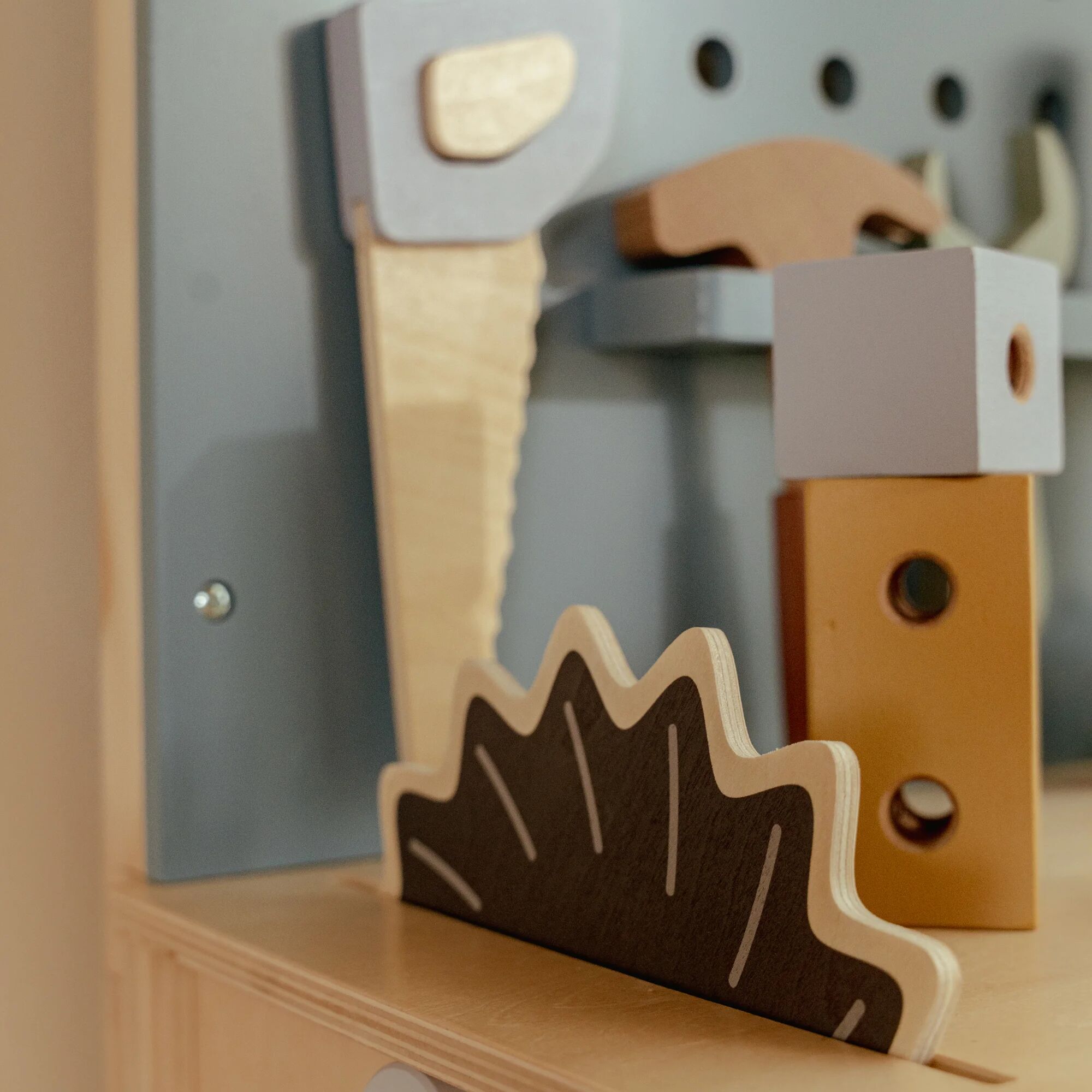 Little Dutch Wooden Workbench