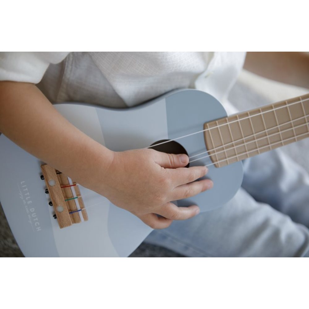 guitar-blue-3