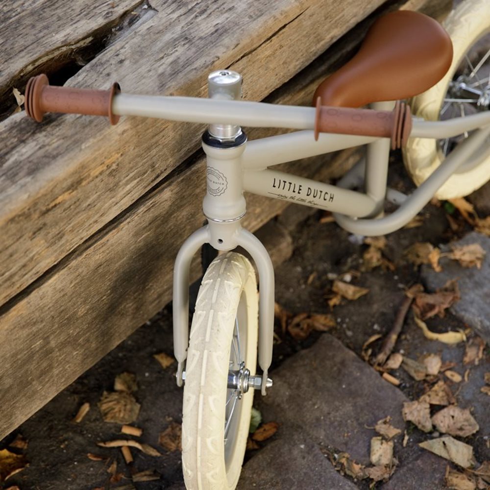Little Dutch Balance Bike – Matt Olive