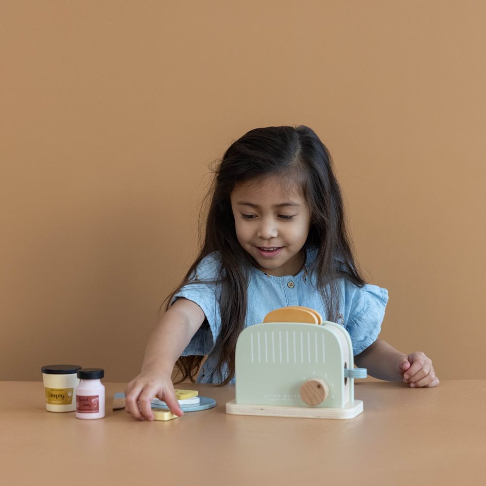 Little Dutch Toaster Playset