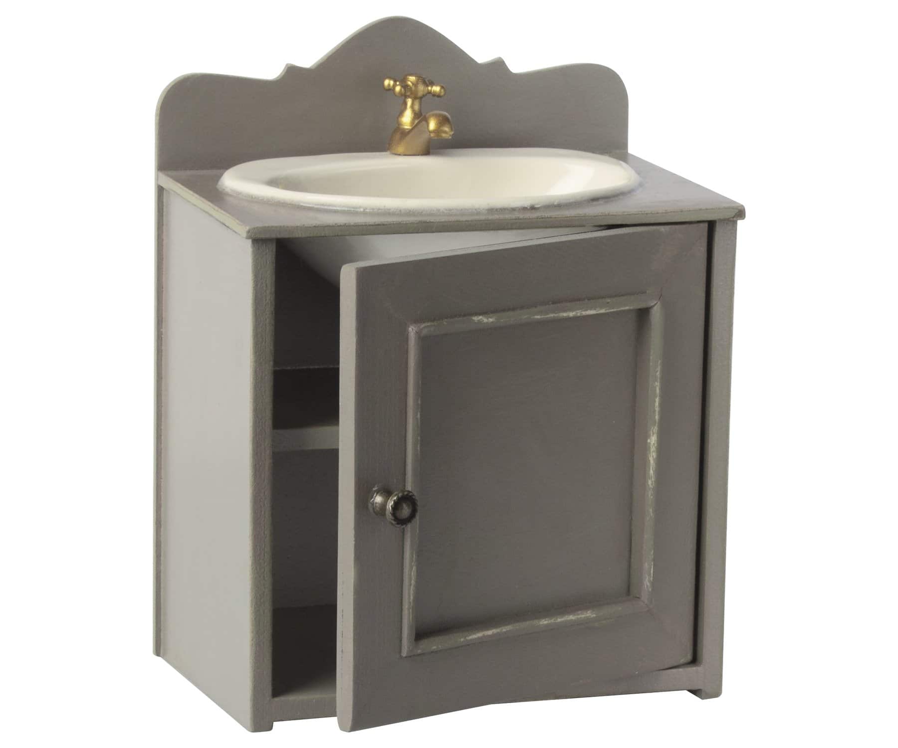 maileg-miniature-bathroom-sink-2