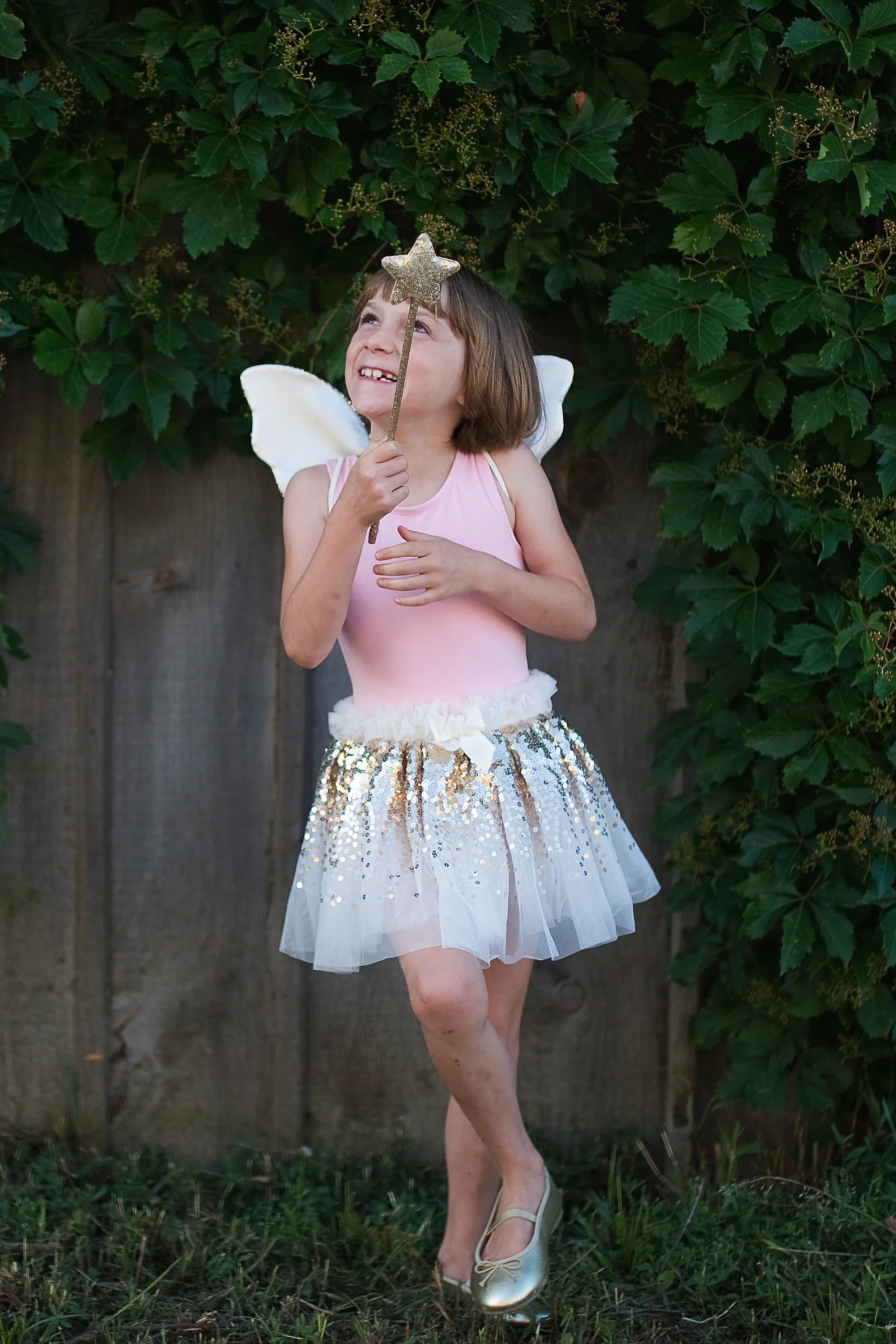Great Pretenders Gracious Gold Sequins Skirt, Wings and Wand Play Costume Set