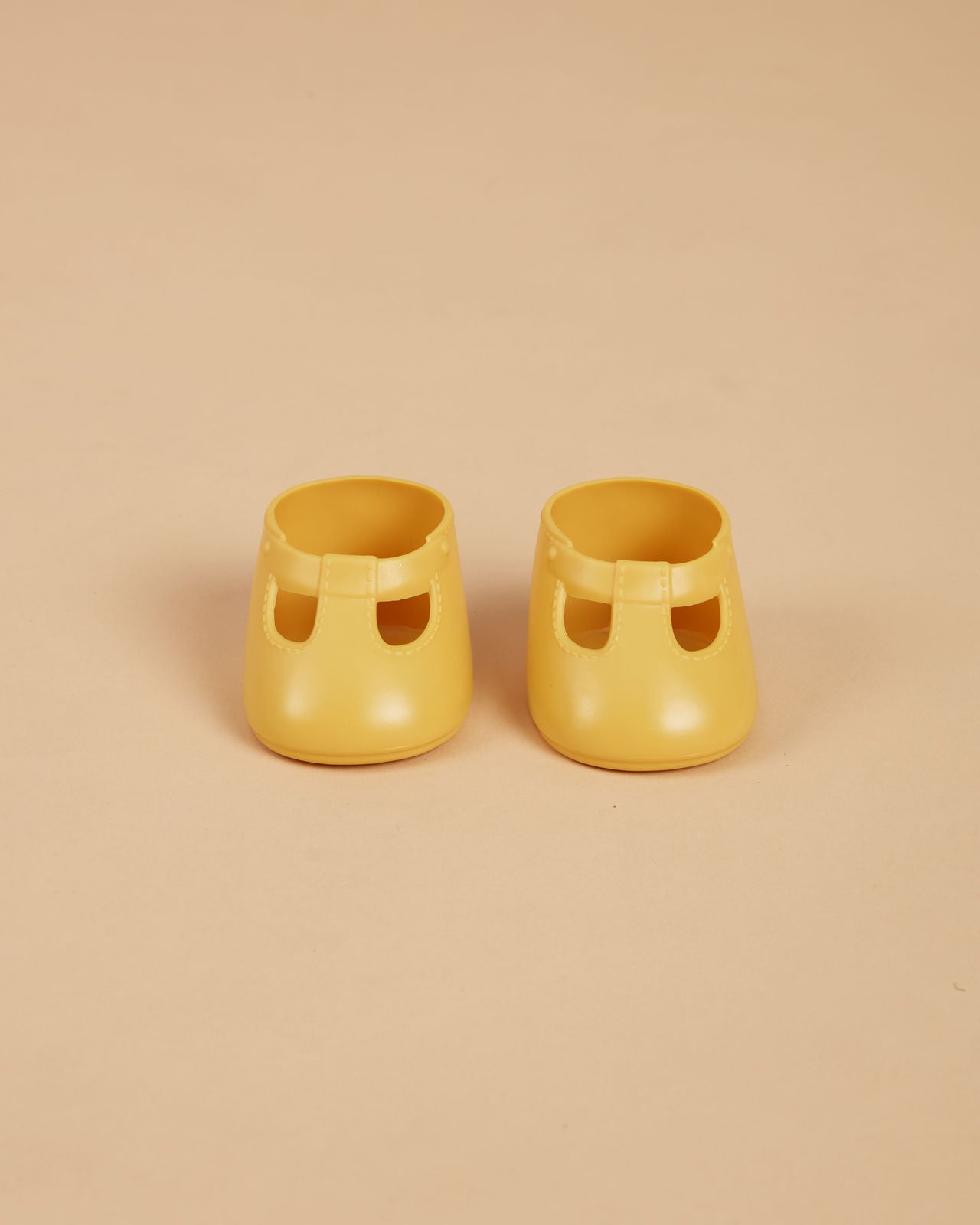 Olli Ella Dinkum Doll Shoes – Corn Yellow