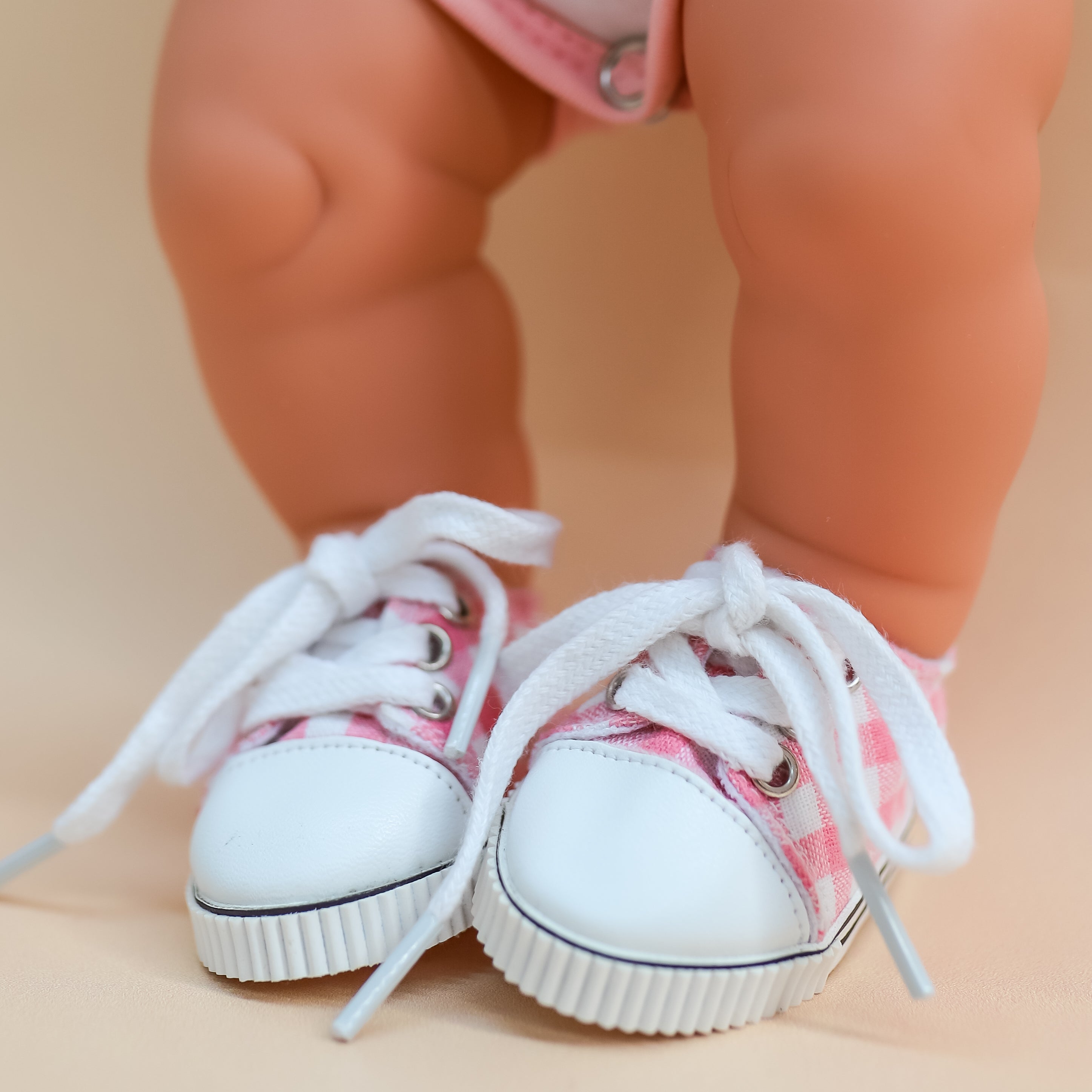 Tiny Harlow Tiny Tootsies Gingham Casual Doll Sneakers – Pink