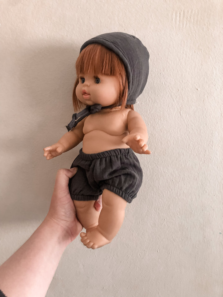 Nomad &amp; Grace Minikane Baby Doll High Waisted Bloomers &amp; Bonnet – Slate