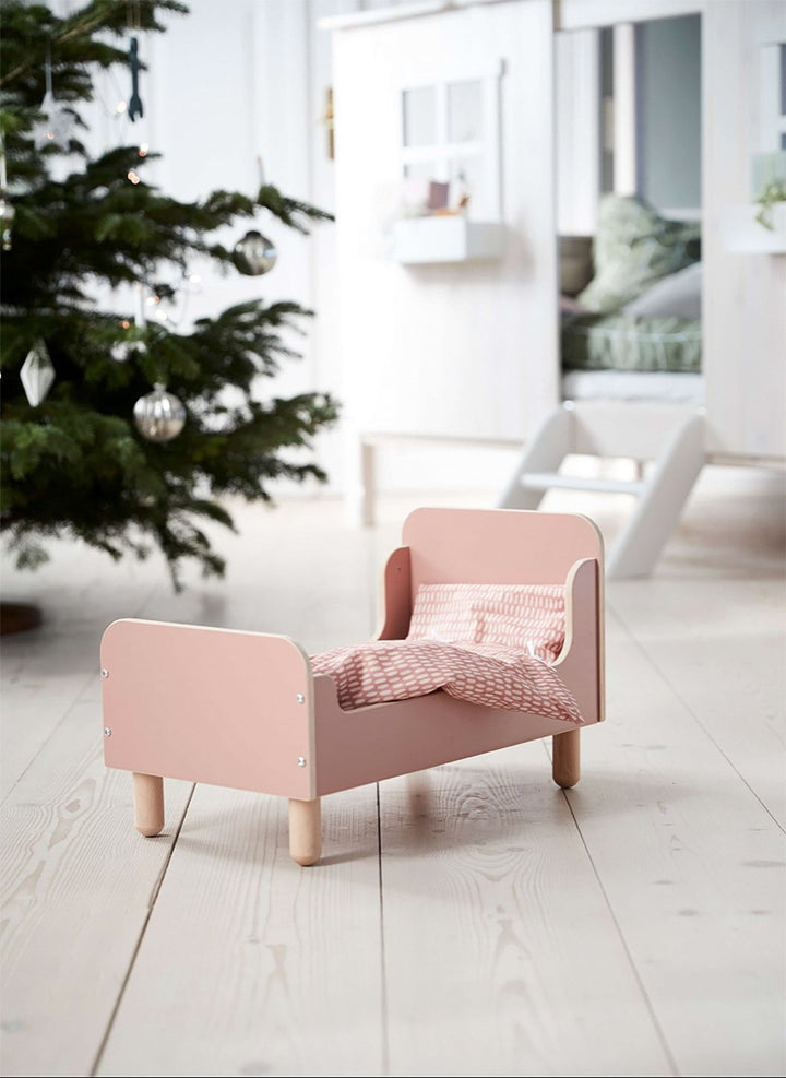 the-doll-bed-with-linen-set-3
