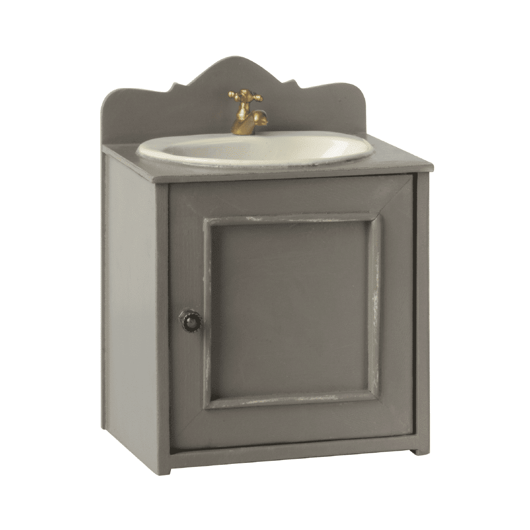 maileg-miniature-bathroom-sink-1
