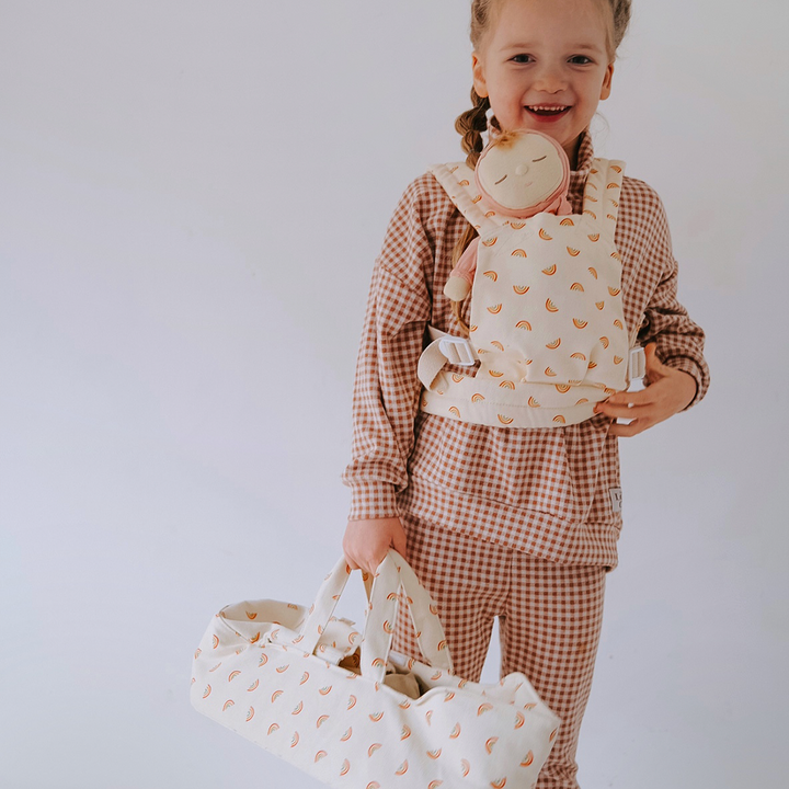 Olli Ella Dinkum Doll Carry Cot – Rainbow